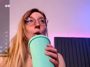 Chaturbate Sex Cam of mrs_squirtling