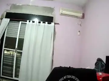 Chaturbate Live Porn of pol22010