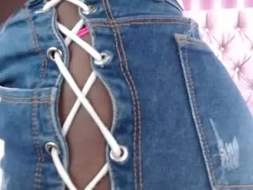 Chaturbate Free Porn Cam of cute_ebony_18_