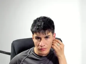 Chaturbate Best live sex cam show of dominic_radccliffe