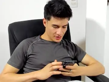 Chaturbate Sex Cam of dominic_radccliffe