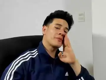 Chaturbate Best live sex cam show of dominic_radccliffe