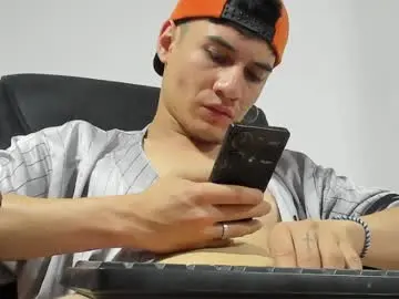 Chaturbate Nude Webcam of dominic_radccliffe