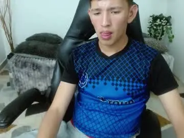 Chaturbate Sex Chat of emmanuel_salvatore