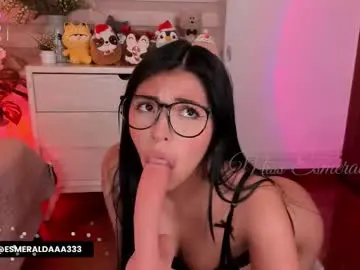 Chaturbate Best live sex cam show of missesmeralda
