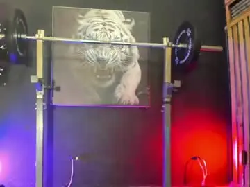 Chaturbate Live Porn of sky_hunterr