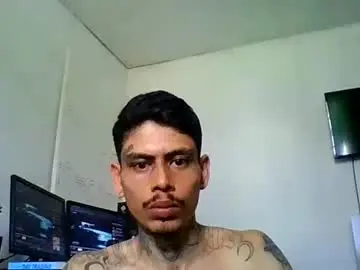 Chaturbate Live Sex of alpha_zom