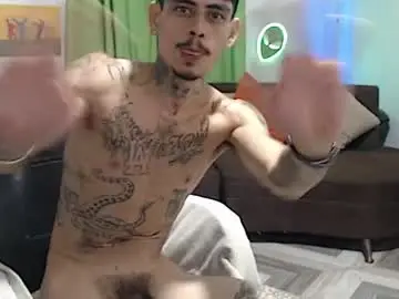 Chaturbate Nude Webcam of alpha_zom