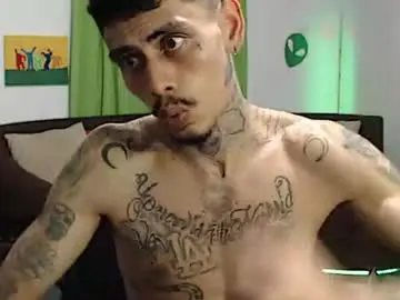 Chaturbate Live Sex of alpha_zom