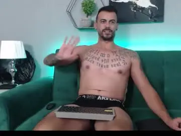 Chaturbate Watch Live Sex Cams of ryanvibe