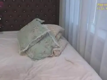 Chaturbate Live Sex Cam of cute_darina