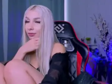 Chaturbate Free Porn Cam of evelynnluxe