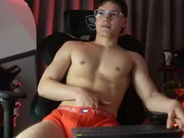 Chaturbate Best live sex cam show of max_cortes1_