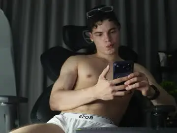 Chaturbate Live Porn of max_cortes1_