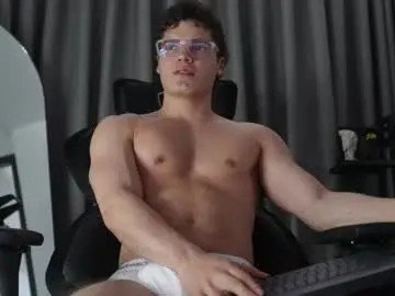 Chaturbate Live Porn of max_cortes1_