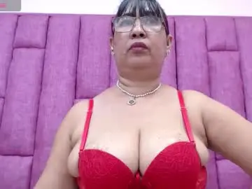 Chaturbate Live Porn of megatitsxxx