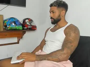 Chaturbate Free Porn Cam of xtipp3r