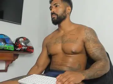 Chaturbate Sex Chat of xtipp3r