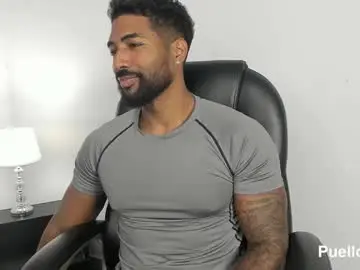 Chaturbate Nude Webcam of xtipp3r