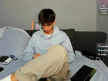 Chaturbate Free Porn Cam of benny_powell