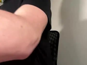 Chaturbate Live Sex Cam of deeyungguy