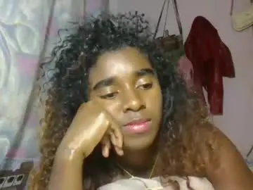 Chaturbate Watch Live Sex Cams of elina981