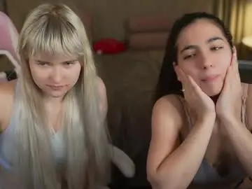 Chaturbate Watch Live Sex Cams of juicy_secrets_054