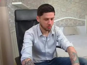 Chaturbate Live Sex Cam of jonahshaw