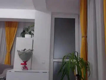 Chaturbate Watch Live Sex Cams of julianroyce