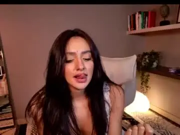 Chaturbate Best live sex cam show of milana_desire