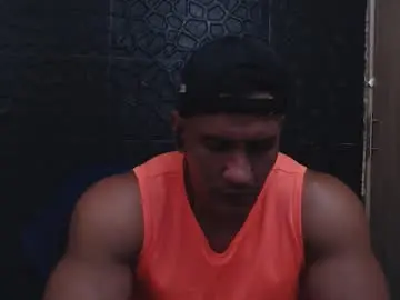 Chaturbate Best live sex cam show of viktorherrera