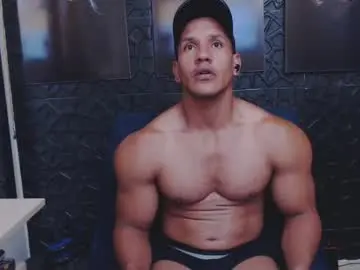 Chaturbate Live Sex Cam of viktorherrera