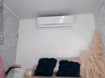 Chaturbate Sex Cam of isabellaa23