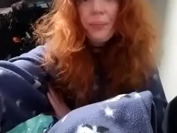 Chaturbate Live Sex Cam of jenovakitty