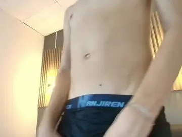 Chaturbate Live Sex Cam of kenny_hank