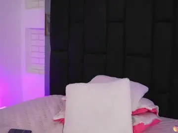 Chaturbate Free Live Porn of mariana_monroe04