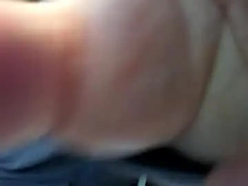 Chaturbate Live Sex Cam of kiwiben45