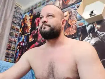 Chaturbate Free Live Porn of muscular_bear