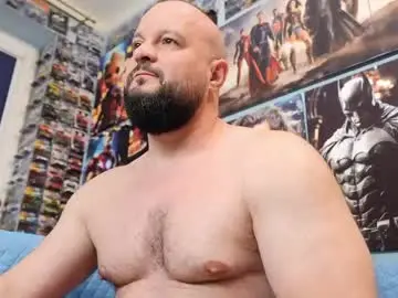 Chaturbate Live Porn of muscular_bear