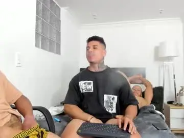 Chaturbate Adult Video Chat of straight__friends