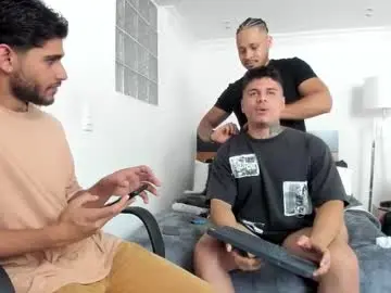 Chaturbate Sex Cam of straight__friends