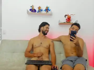 Chaturbate Live Sex Cam of straight__friends