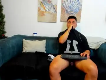 Chaturbate Sex Chat of straight__friends