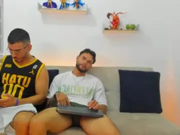 Chaturbate Best live sex cam show of straight__friends