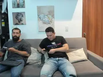 Chaturbate Live Sex Cam of straight__friends