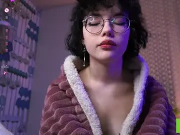 Chaturbate Watch Live Sex Cams of cinacandy