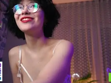 Chaturbate Nude Webcam of cinacandy