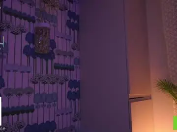 Chaturbate Live Sex Cam of cinacandy