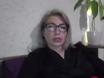 Chaturbate Adult Webcams of fox_red_lady7