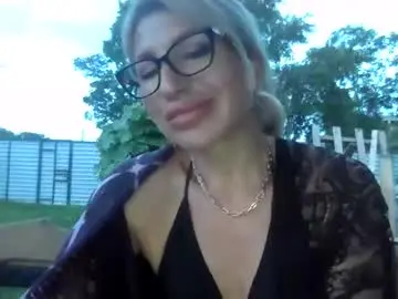 Chaturbate Watch Live Sex Cams of fox_red_lady7